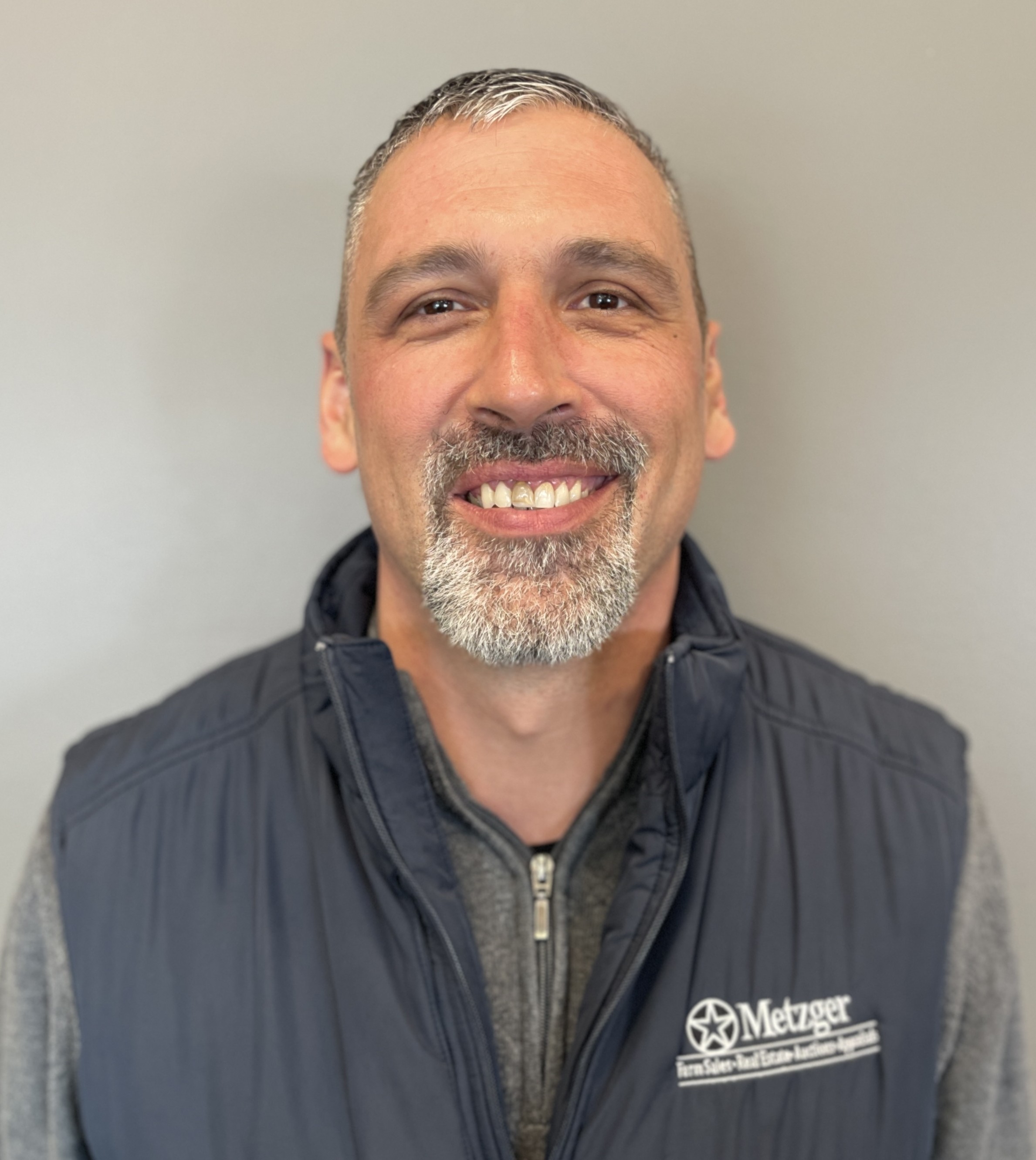 Dustin Dillon - Associate Auctioneer